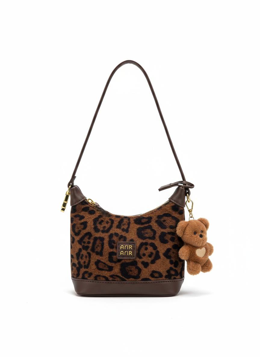 SAC A MAIN 6027.*