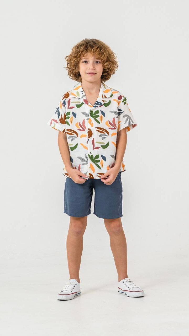 ENSEMBLE Chemise à Motifs Feuilles et Short 13537 .